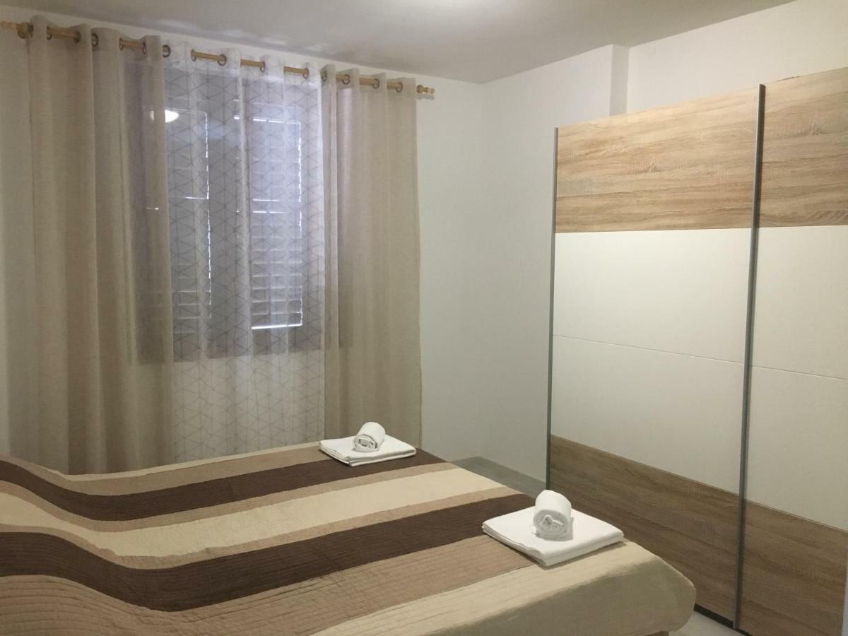 Apartma Bluemarin Capodistria Esterno foto
